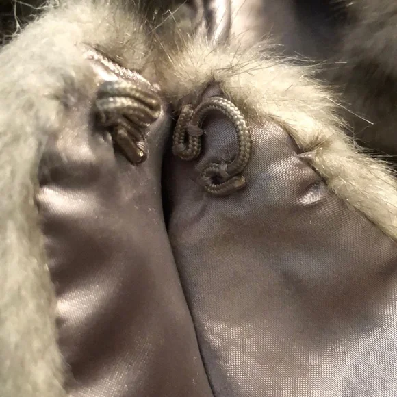 Simply Vera Faux Fur Short Sleeve One Hook Coat - Picture 6 of 7